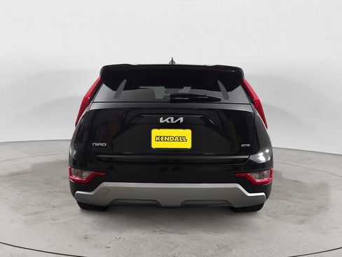 Used 2023 Kia Niro LX FWD image 4