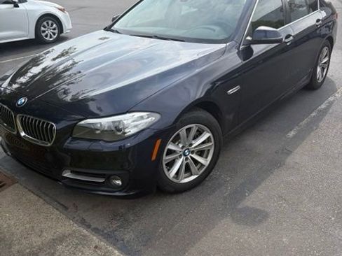 Used 2015 BMW 528i Sedan RWD image 2