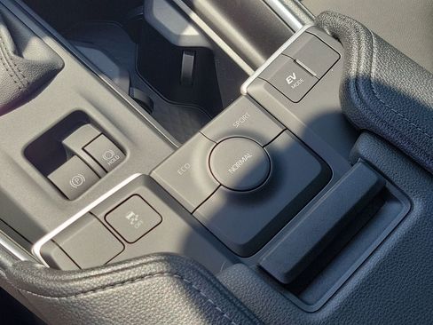 New 2026 Toyota Grand Highlander XLE FWD image 29