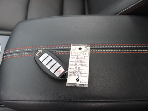 Certified 2024 Nissan Altima 2.5 SR w/ SR Premium Package AWD/4WD image 30