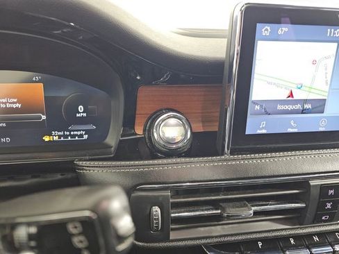 Used 2021 Lincoln Corsair Reserve w/ Equipment Group 201A image 33