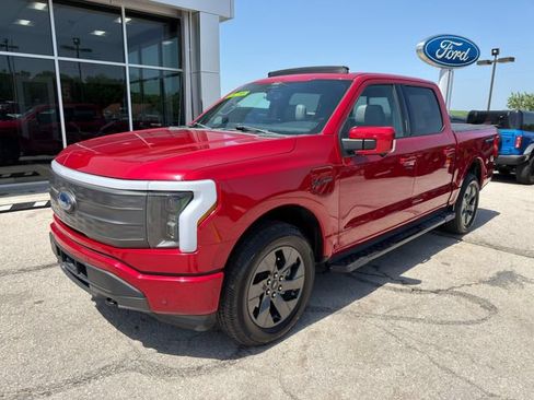 Used 2022 Ford F150 Lightning Lariat w/ Equipment Group 511A High AWD/4WD image 3