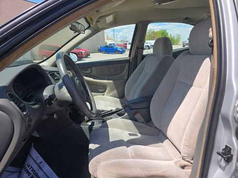 Used 2004 Oldsmobile Alero GL FWD image 11