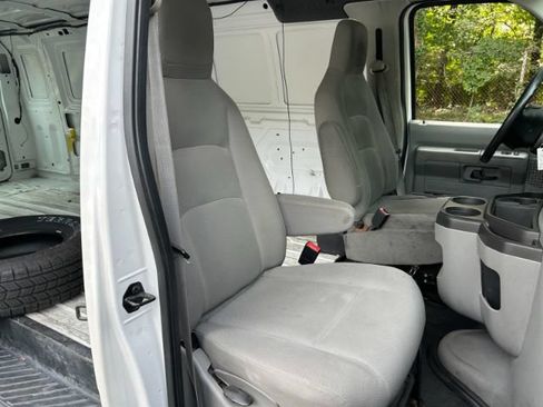 Used 2014 Ford E-350 and Econoline 350 Extended Super Duty RWD image 23