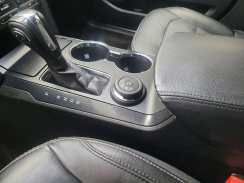 Used 2018 Ford Explorer Limited AWD/4WD image 26