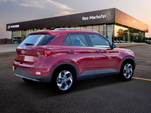 New 2026 Hyundai Venue SEL FWD image 8