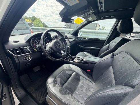 Used 2018 Mercedes-Benz GLE 350 4MATIC image 3