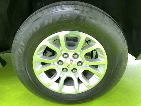 Used 2017 GMC Yukon XL SLT image 15