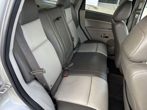 Used 2008 Jeep Grand Cherokee Limited w/ Trailer Tow Group IV AWD/4WD image 26