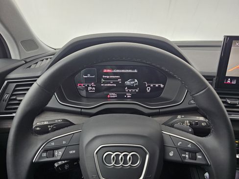 Used 2024 Audi Q5 2.0T Premium Plus w/ Premium Plus Package image 33