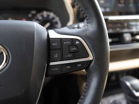 Used 2020 Toyota Highlander Platinum AWD/4WD image 23