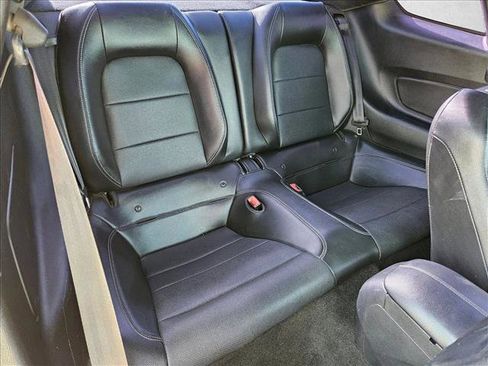 Used 2018 Ford Mustang GT Premium image 18