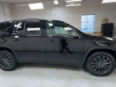 Certified 2023 Chevrolet Traverse RS w/ LPO, Floor Liner Package image 2