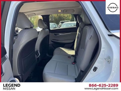 Used 2023 INFINITI QX50 Luxe AWD/4WD image 12