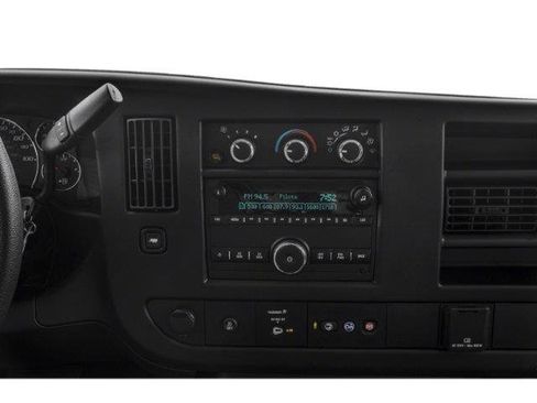 Used 2018 Chevrolet Express 2500 w/ Driver Convenience Package RWD image 10