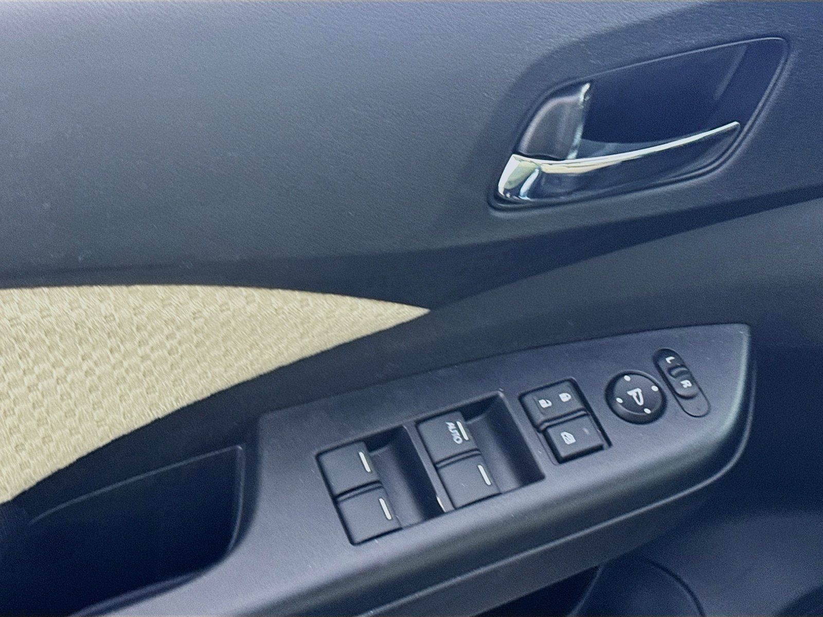Used 2015 Honda CR-V EX image 21