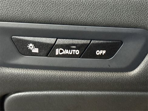 Used 2024 BMW X6 xDrive40i image 24