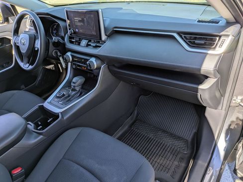 Certified 2023 Toyota RAV4 LE image 23