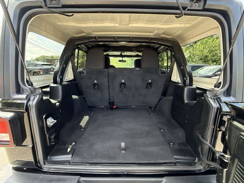 Used 2021 Jeep Wrangler Unlimited Sport AWD/4WD image 26