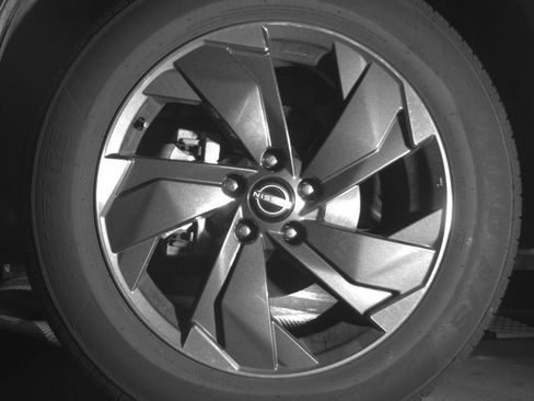 Used 2025 Nissan Rogue SV AWD/4WD image 23