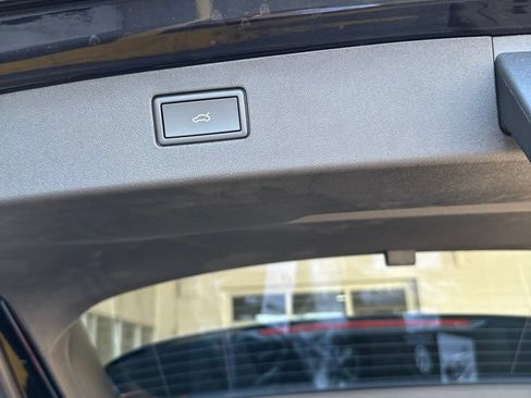 New 2026 Volkswagen Tiguan SE AWD/4WD image 13