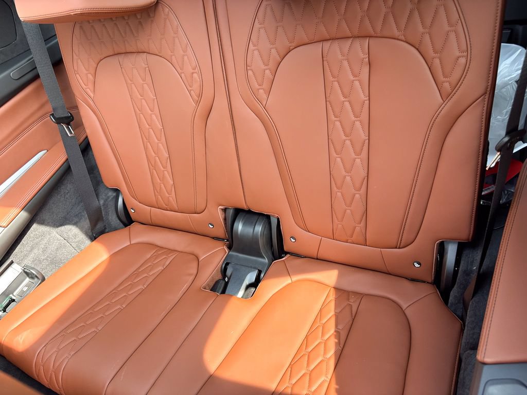 New 2027 BMW X7 M60i AWD/4WD image 41
