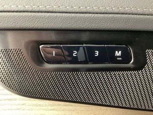 New 2026 Volvo XC90 T8 Plus w/ Protection Package Premier image 17