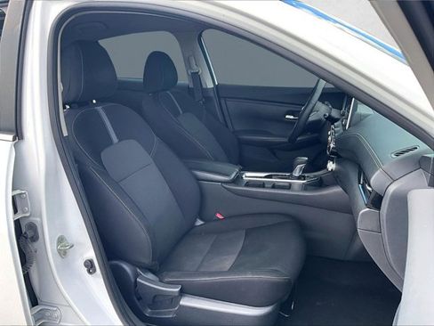 Used 2021 Nissan Sentra SV image 9