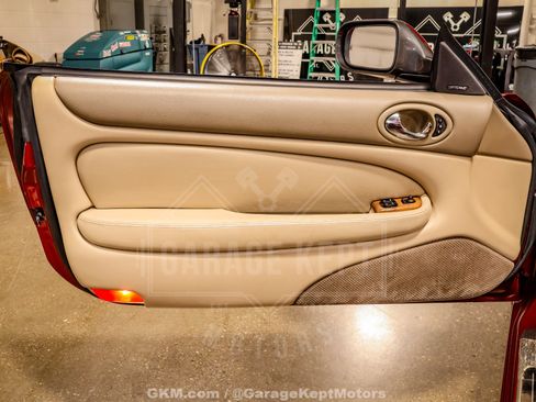 Used 2000 Jaguar XK8 Convertible RWD image 78