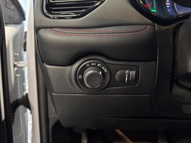 Used 2024 Dodge Durango R/T AWD/4WD image 23