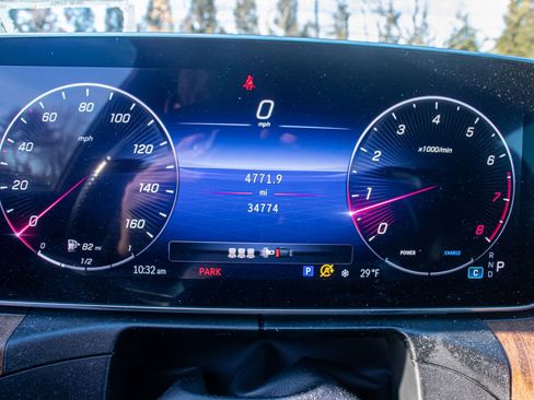 Used 2023 Mercedes-Benz C 300 4MATIC Sedan image 16