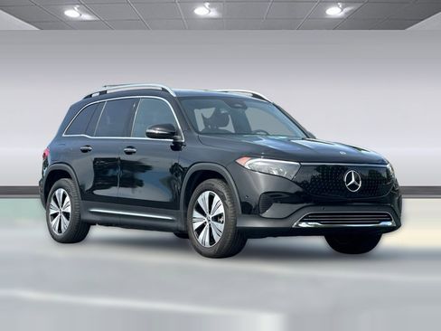 Used 2024 Mercedes-Benz EQB 300 4MATIC image 6