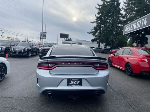 Used 2019 Dodge Charger Scat Pack w/ Plus Group image 4