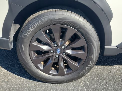 Used 2024 Subaru Outback Onyx Edition image 9