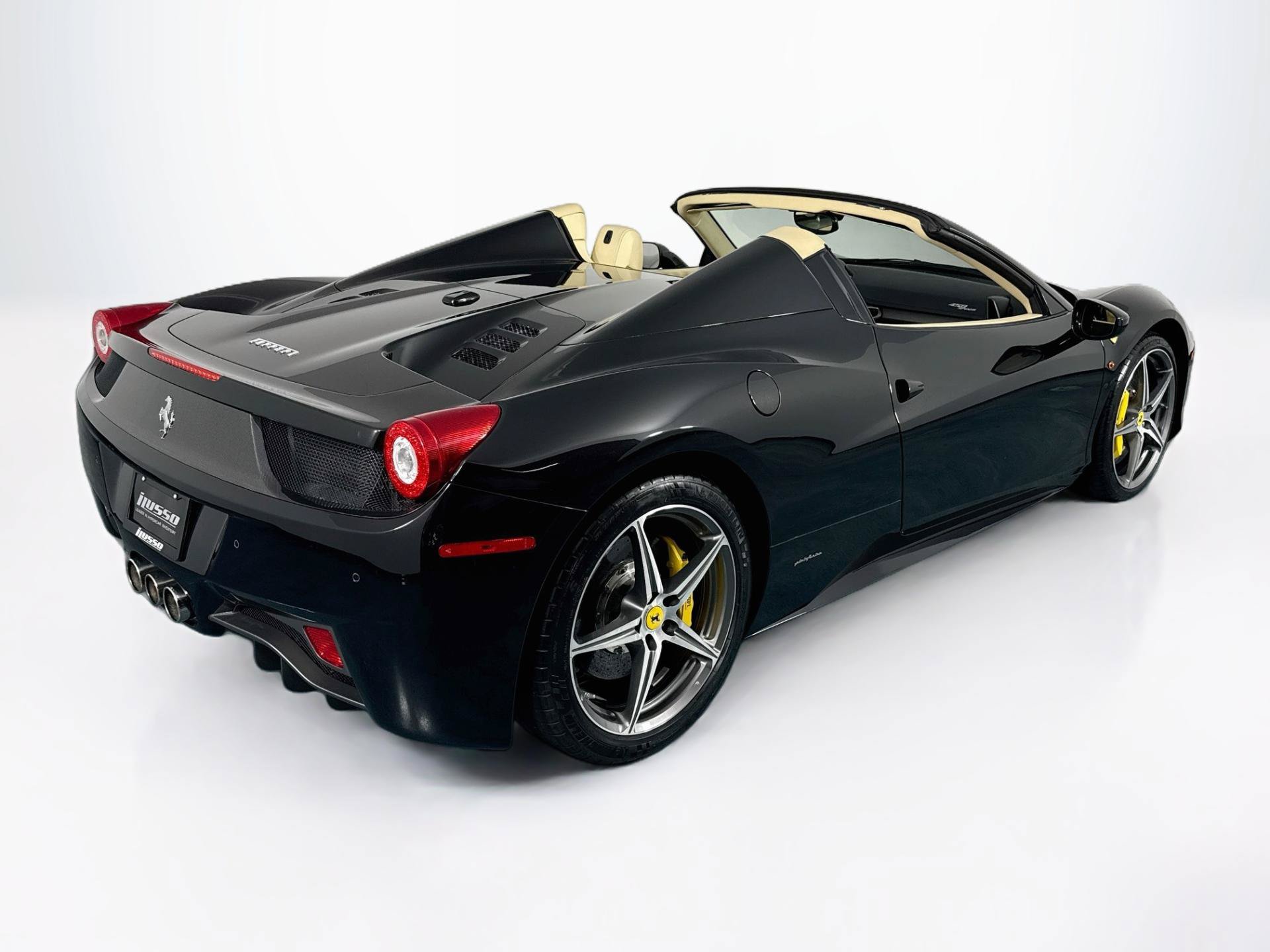 Used 2012 Ferrari 458 Spider RWD image 5
