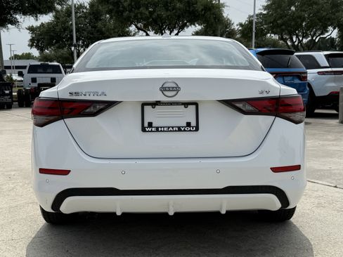 Used 2024 Nissan Sentra SV FWD image 6