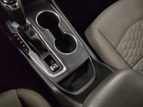 Used 2020 Chevrolet Equinox LT image 26