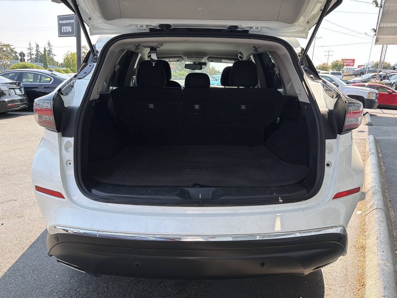 Used 2021 Nissan Murano SV AWD/4WD image 6
