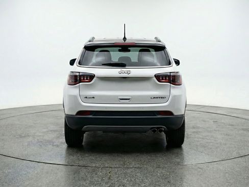 Used 2025 Jeep Compass Trailhawk AWD/4WD image 7