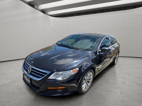 Used 2010 Volkswagen CC Sport FWD image 2