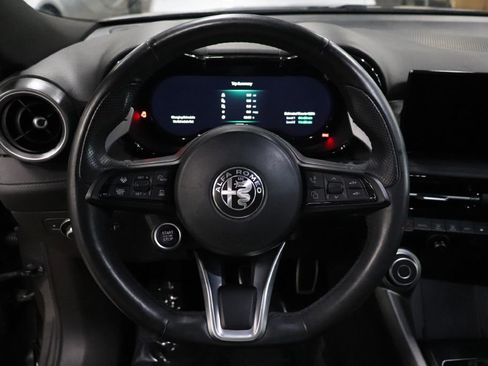 Used 2024 Alfa Romeo Tonale Veloce w/ Active Assist Package image 28