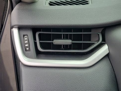 Used 2019 Toyota RAV4 LE image 30