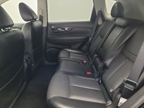 Used 2018 Nissan Rogue SL w/ Premium Package FWD image 18