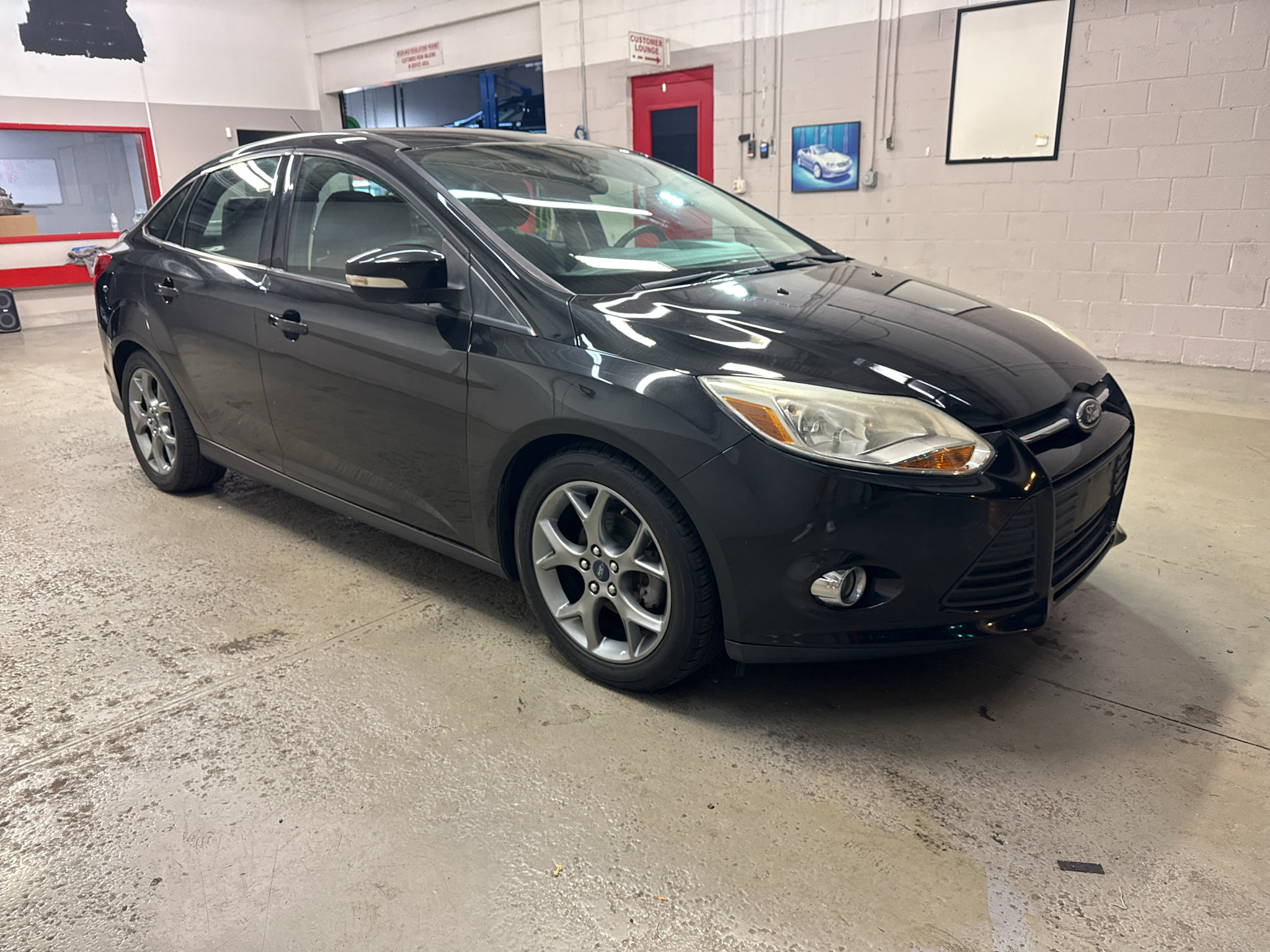Used 2014 Ford Focus SE w/ Equipment Group 201A FWD image 1