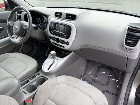 Used 2017 Kia Soul EV-e image 41