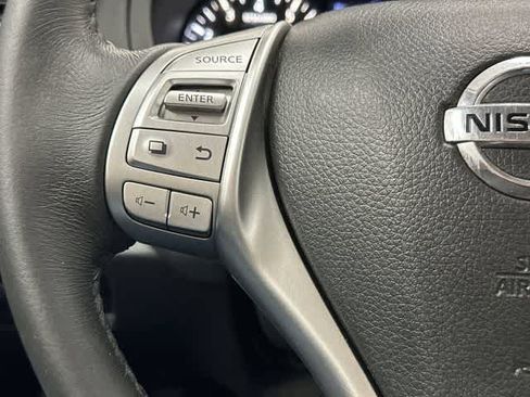 Used 2017 Nissan Altima 2.5 SV FWD image 17