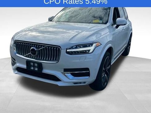 Used 2024 Volvo XC90 B5 Plus w/ Protection Package Premier AWD/4WD image 3