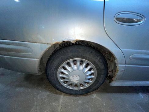 Used 2003 Buick Le Sabre Custom image 15