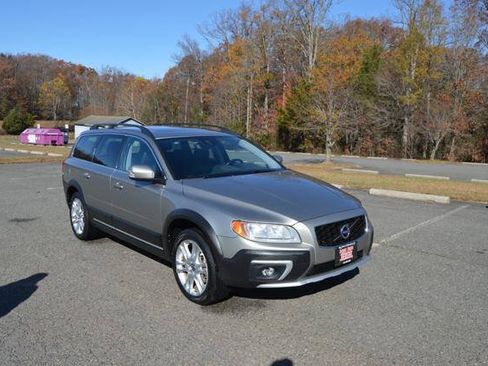 Used 2016 Volvo XC70 T5 Premier w/ Proximity Package FWD image 61