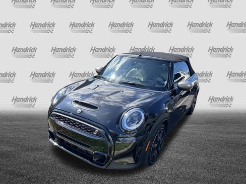 Used 2023 MINI Cooper S image 8
